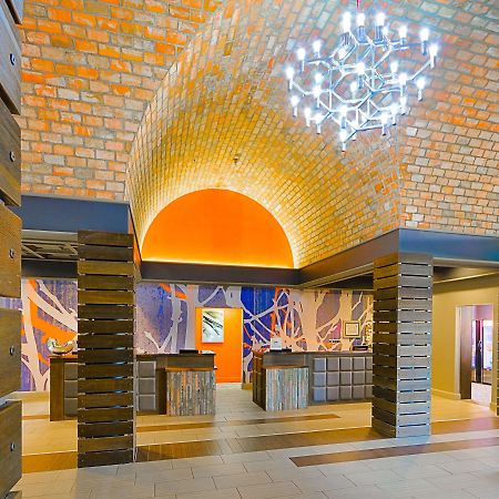 Embassy Suites By Hilton Denver Central Park エクステリア 写真