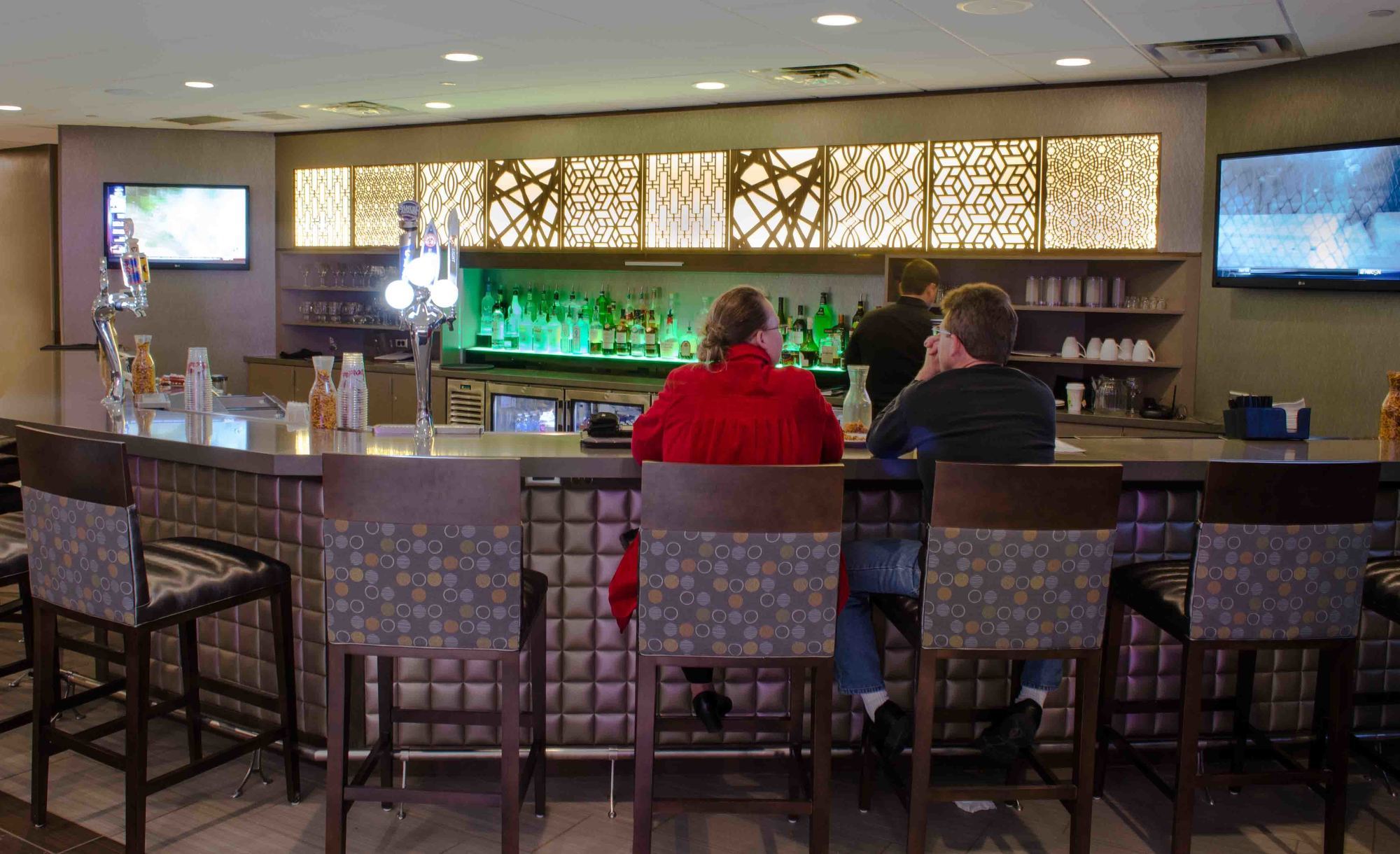 Embassy Suites By Hilton Denver Central Park レストラン 写真